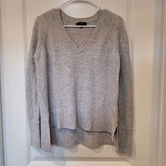 J. Crew Sweaters - J. Crew Women's Heather Gray Nylon/Merino Wool Blend V-Neck Sweater